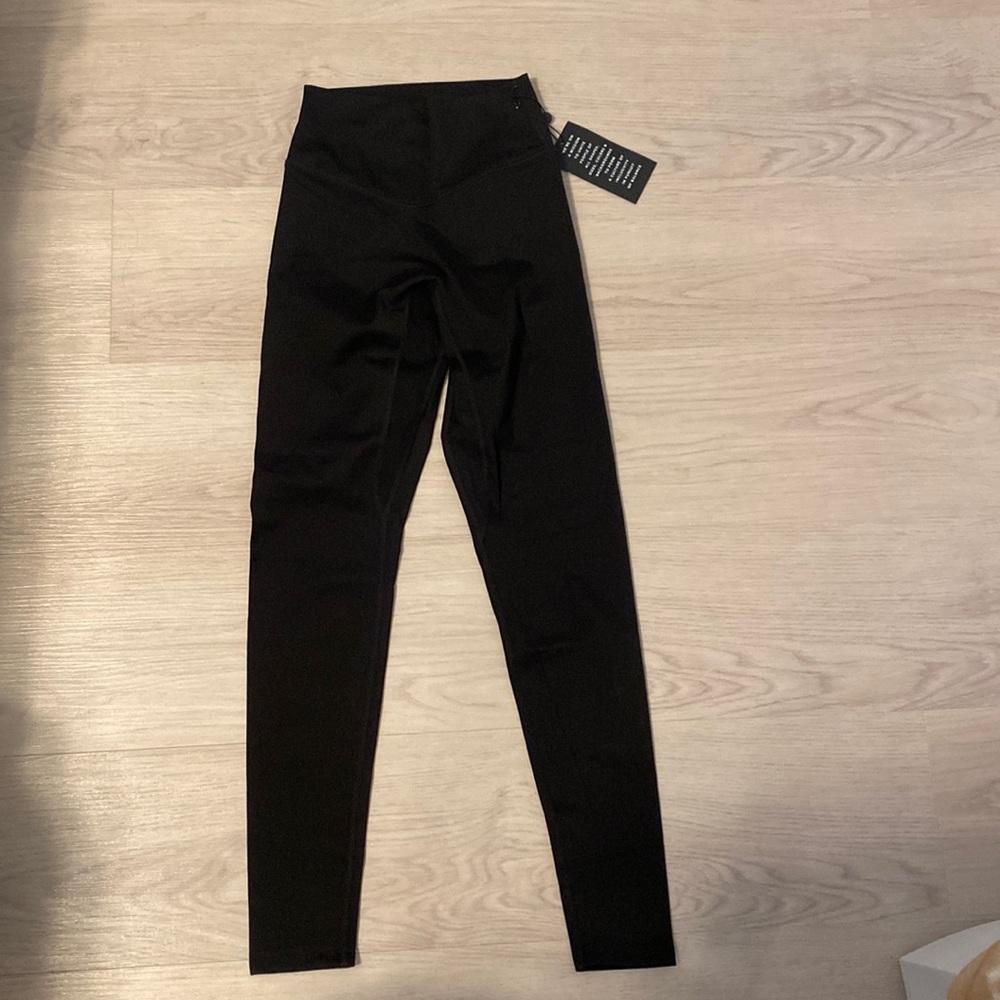Balance Athletica Cloud pant with original logo